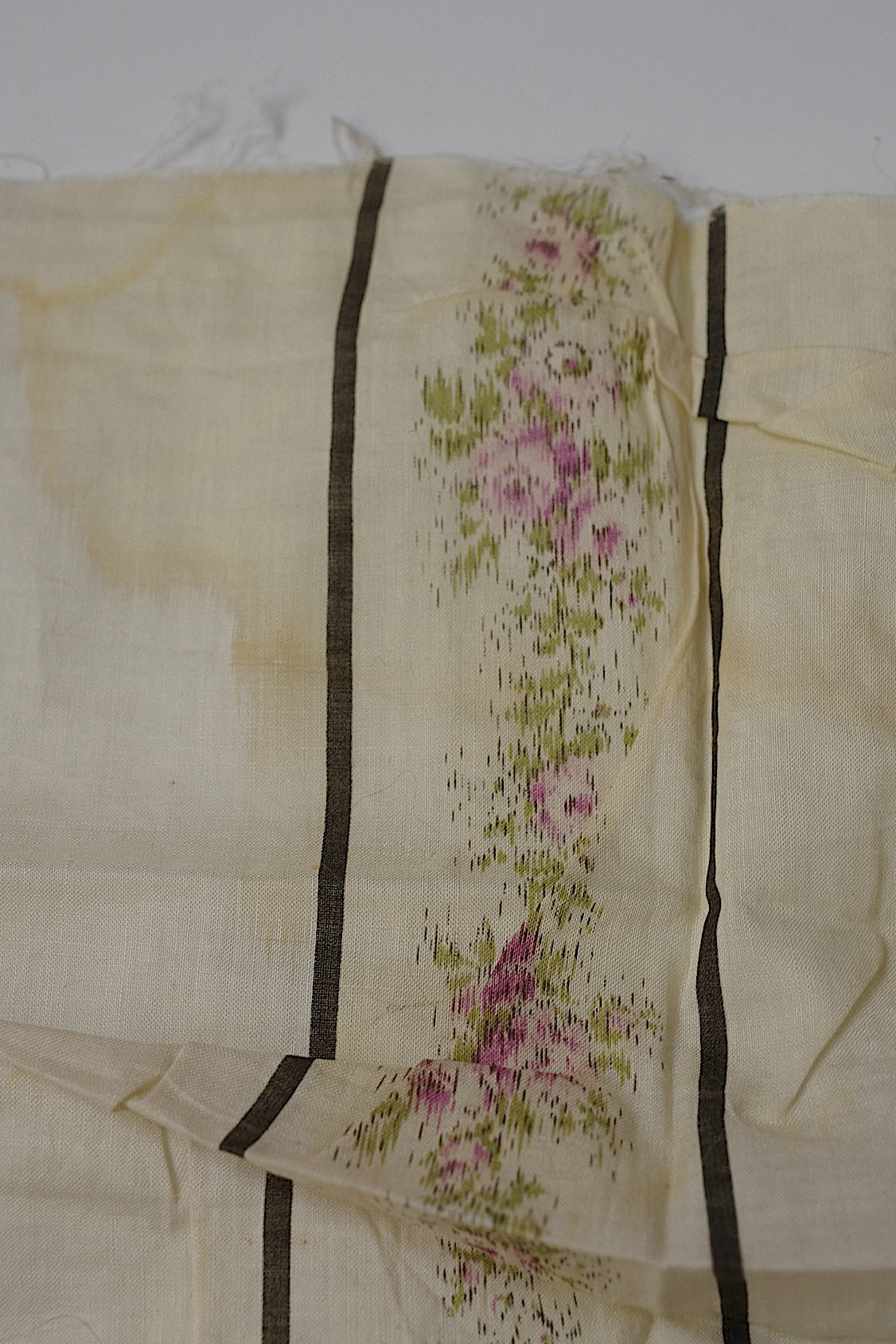 アンティーク生地ハギレ/tissu/antique .FR a l'epoque