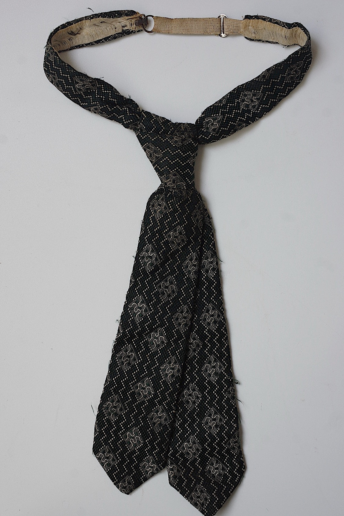 アンティークタイ/cravate monsieur/antique 1 .FR a l'epoque