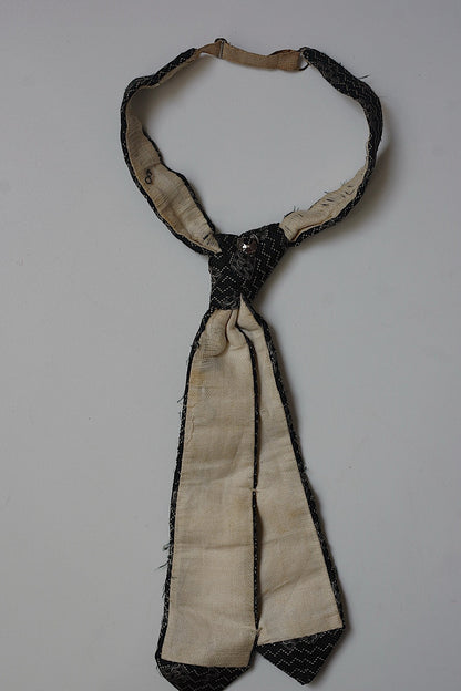 アンティークタイ/cravate monsieur/antique 1 .FR a l'epoque