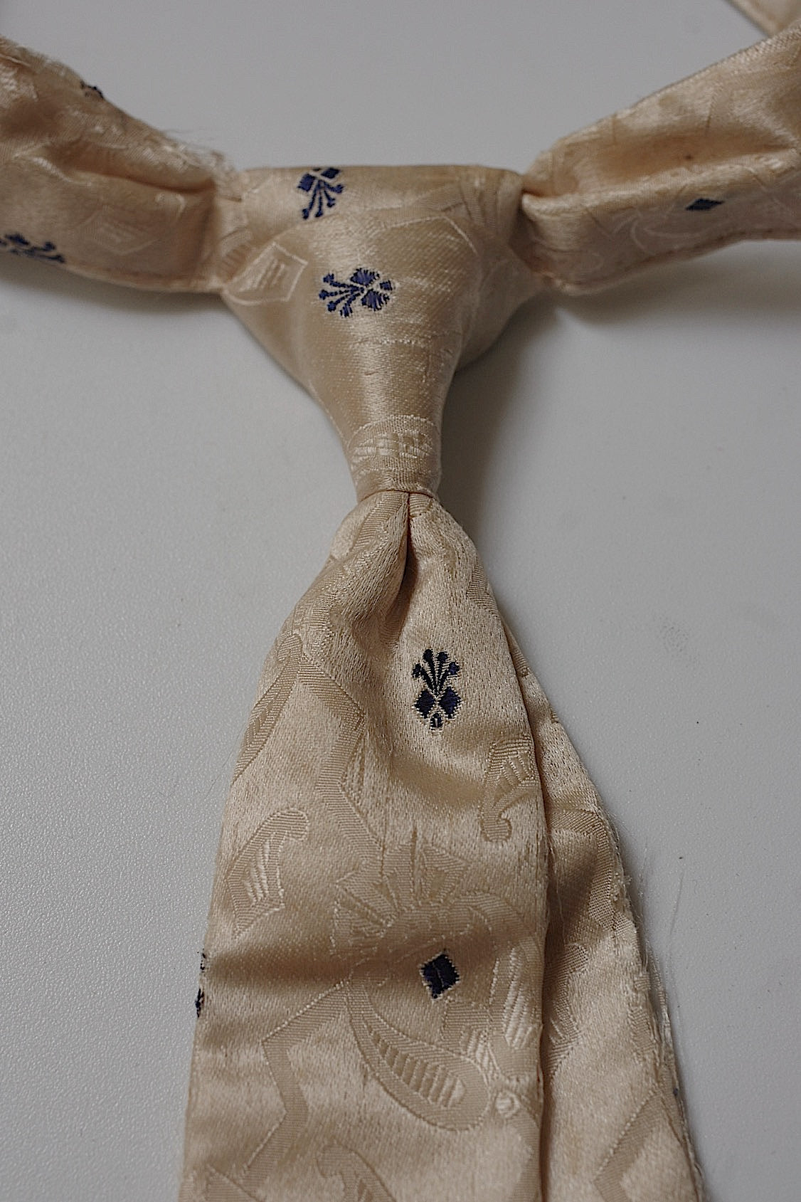 アンティークタイ/cravate monsieur/antique 2 .FR a l'epoque