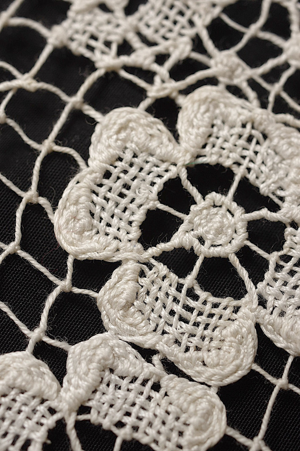 アンティークレース フィレ/dentelle ancienne/antique lace .FR a l'epoque