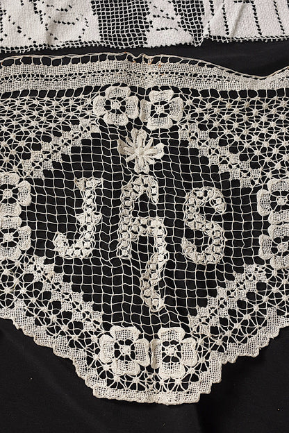 アンティークレース フィレ/dentelle ancienne/antique lace .FR a l'epoque