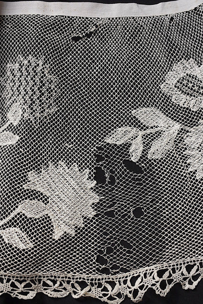 アンティークレース225cm/dentelle ancienne/antique lace .FR a l'epoque