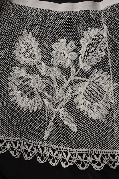 アンティークレース225cm/dentelle ancienne/antique lace .FR a l'epoque