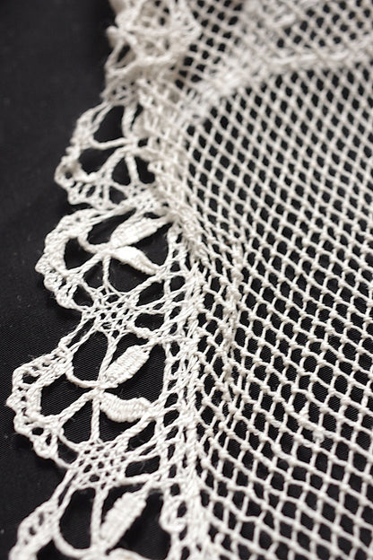 アンティークレース225cm/dentelle ancienne/antique lace .FR a l'epoque