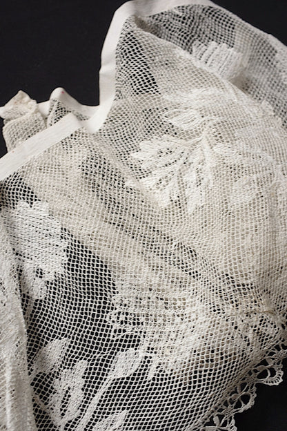 アンティークレース225cm/dentelle ancienne/antique lace .FR a l'epoque