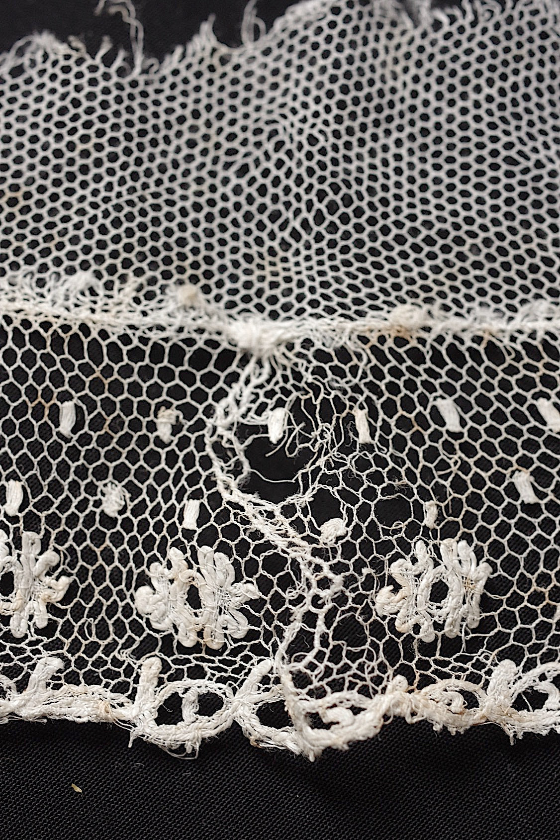 アンティークレース４種/dentelle ancienne/antique lace .FR a l'epoque