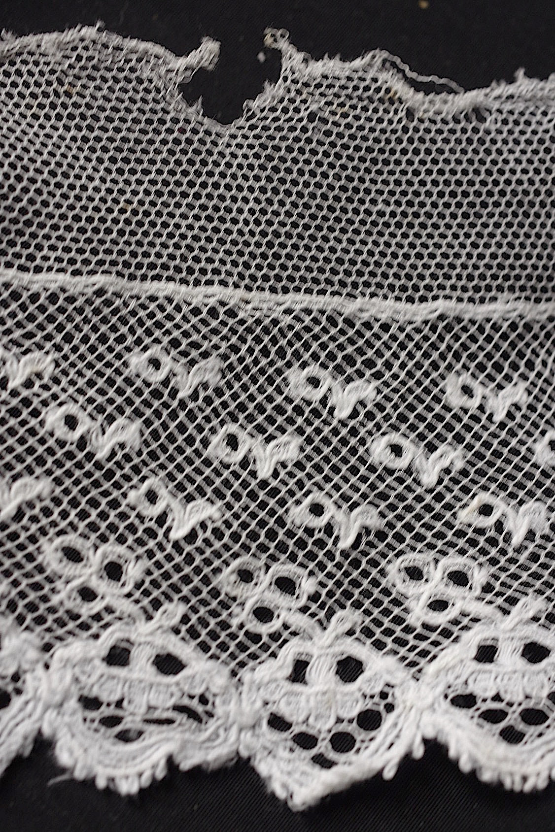 アンティークレース４種/dentelle ancienne/antique lace .FR a l'epoque