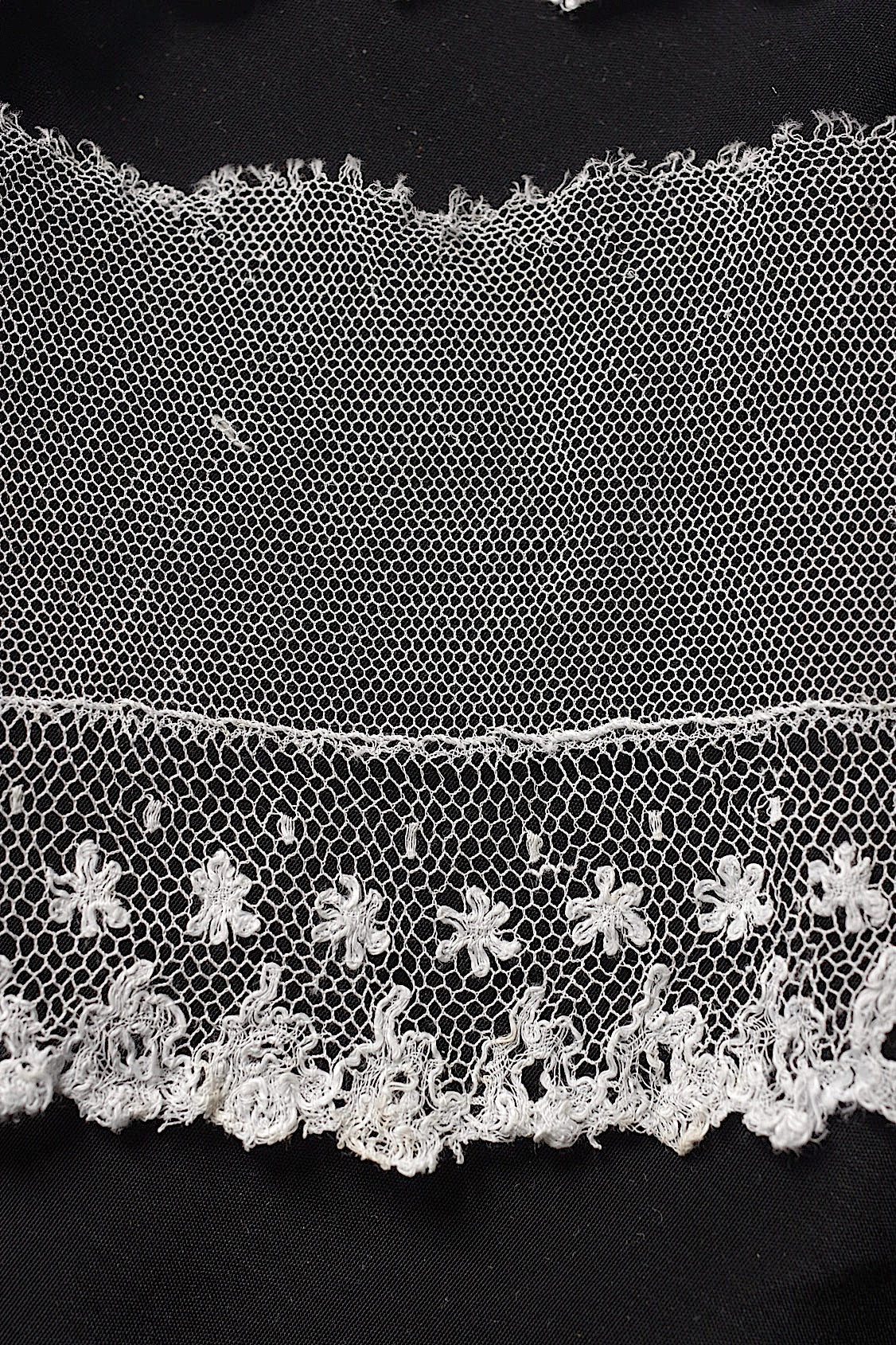 アンティークレース４種/dentelle ancienne/antique lace .FR a l'epoque