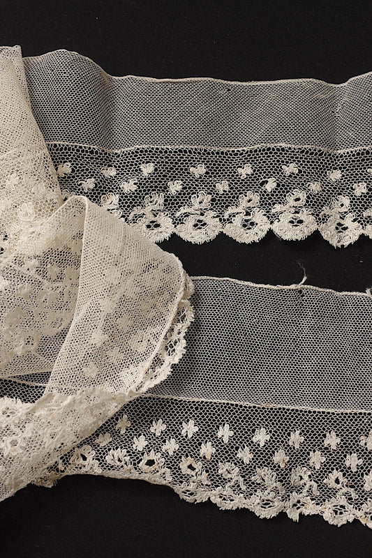 アンティークレース3種/dentelle ancienne/antique lace .FR a l'epoque