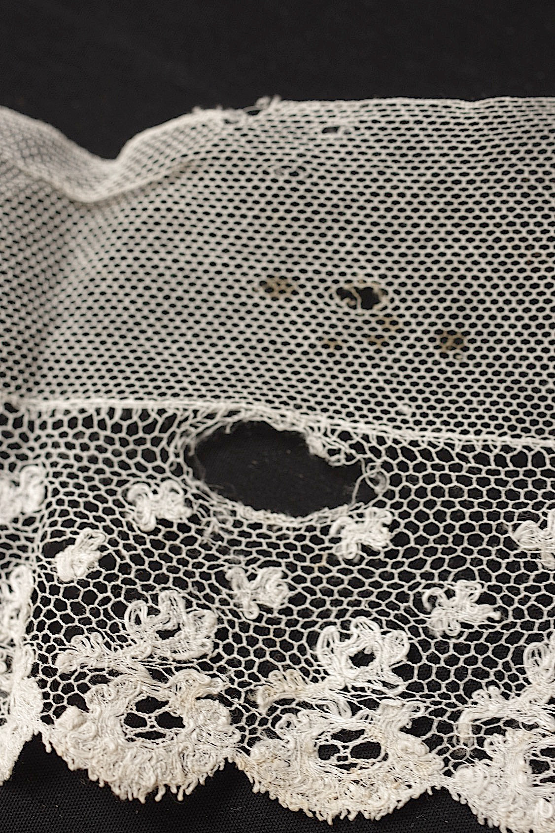 アンティークレース3種/dentelle ancienne/antique lace .FR a l'epoque