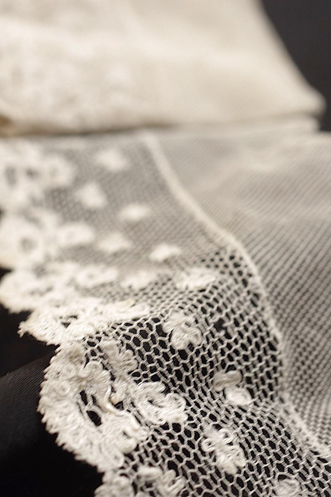 アンティークレース3種/dentelle ancienne/antique lace .FR a l'epoque