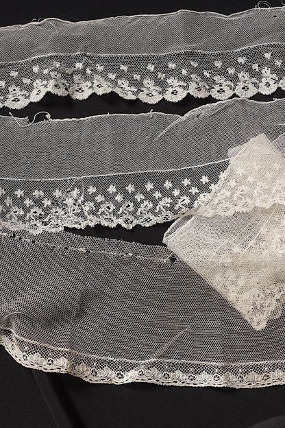 アンティークレース3種/dentelle ancienne/antique lace .FR a l'epoque