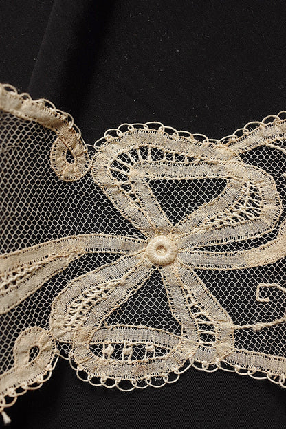 アンティークレース２種/dentelle ancienne/antique lace .FR a l'epoque