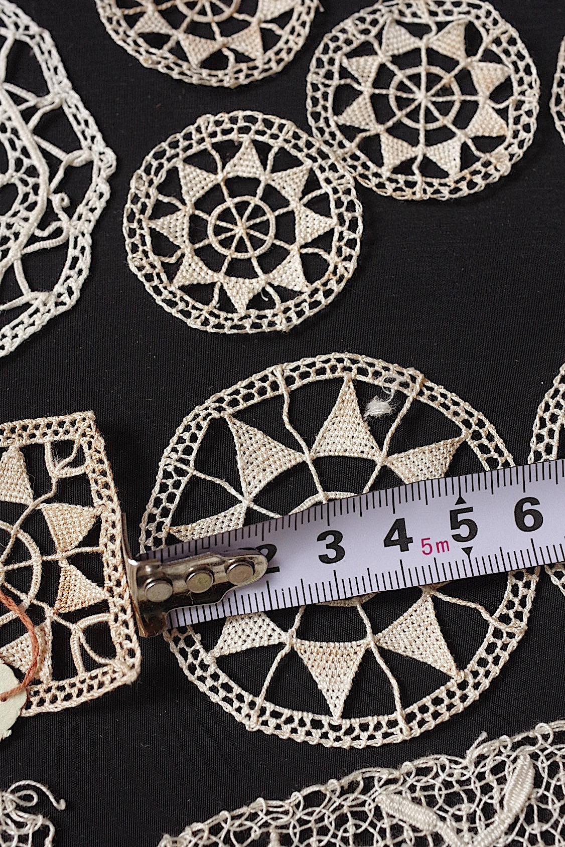 アンティークレースモチーフ33個/dentelle ancienne/antique lace .FR a l'epoque