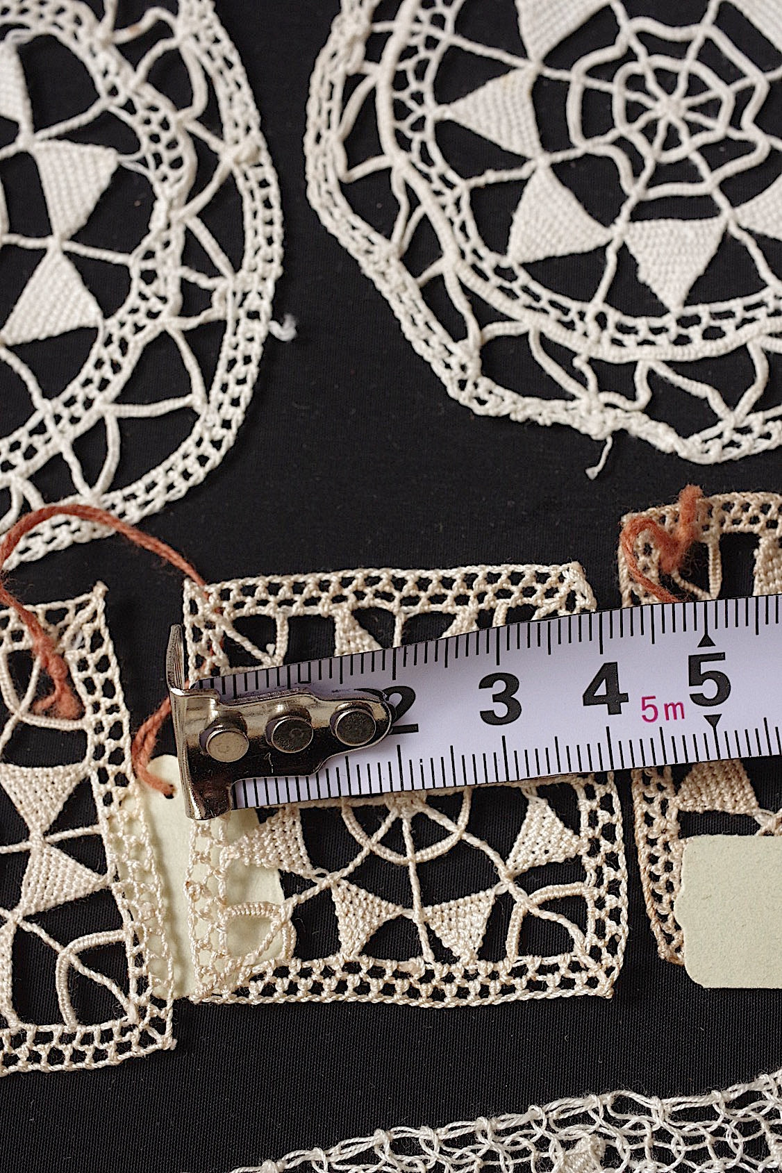 アンティークレースモチーフ33個/dentelle ancienne/antique lace .FR a l'epoque