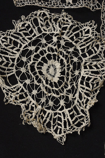 アンティークレースモチーフ33個/dentelle ancienne/antique lace .FR a l'epoque