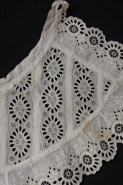 アンティークレース小さな襟/dentelle ancienne/antique lace .FR a l'epoque