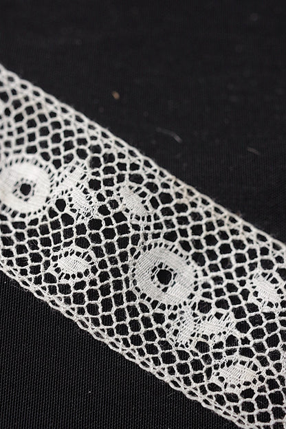 アンティークレース740cm/dentelle ancienne/antique lace .FR a l'epoque