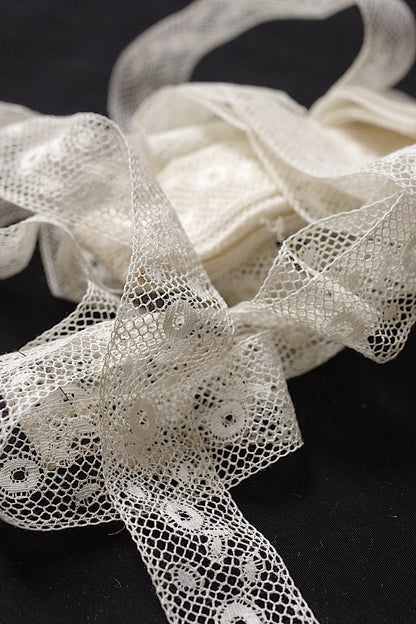 アンティークレース740cm/dentelle ancienne/antique lace .FR a l'epoque