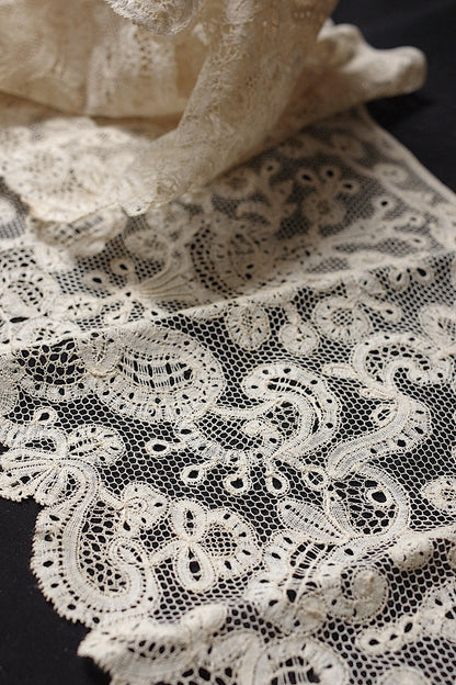 アンティークボビンレース/dentelle ancienne/antique lace .FR a l'epoque