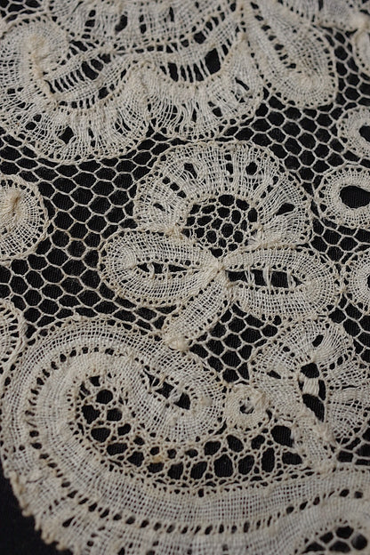 アンティークボビンレース/dentelle ancienne/antique lace .FR a l'epoque