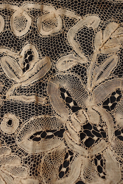 アンティークレース　ホニトン２種/dentelle ancienne/antique lace .FR a l'epoque