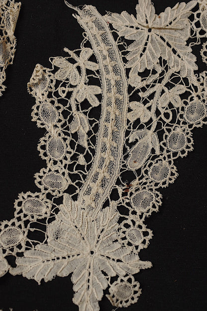 アンティークレース　ホニトン２種/dentelle ancienne/antique lace .FR a l'epoque