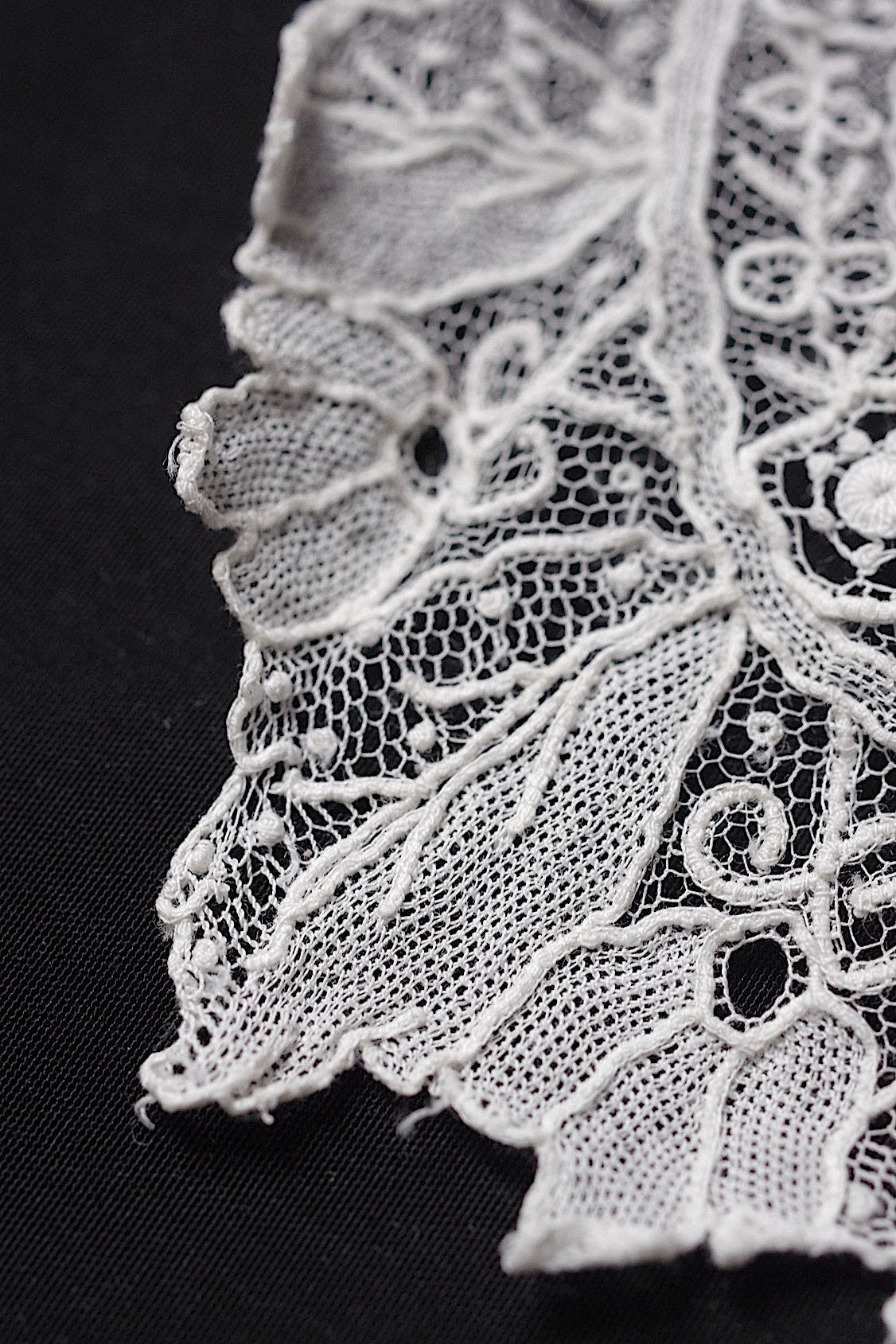 アンティークレース　ホニトンMIX/dentelle ancienne/antique lace .FR a l'epoque