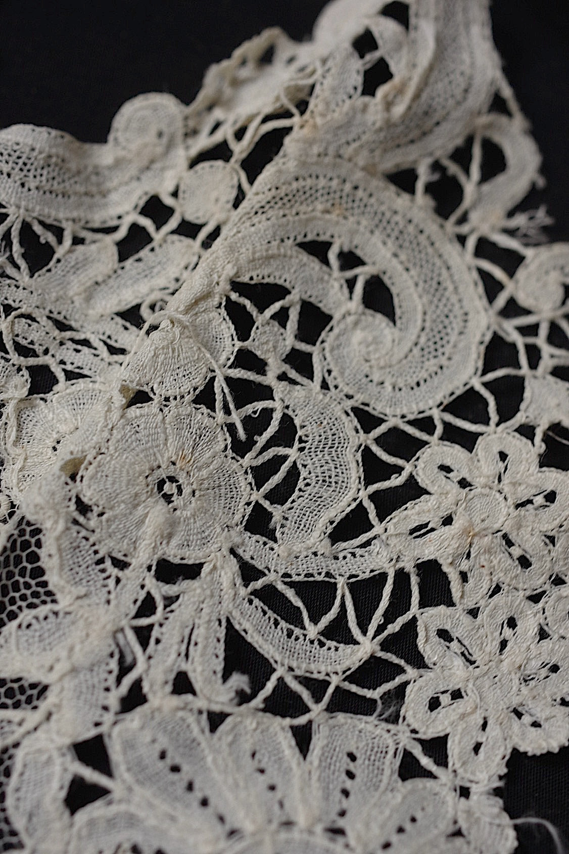 アンティークレース　ホニトンMIX/dentelle ancienne/antique lace .FR a l'epoque