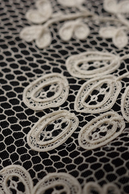 アンティークレースアランソン/dentelle ancienne/antique lace .FR a l'epoque