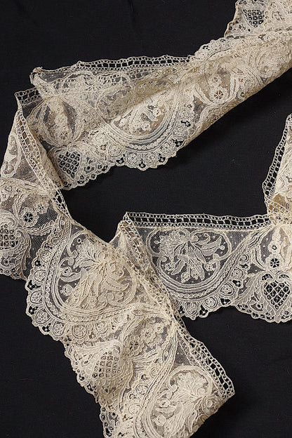 アンティークレースブリュクセル/dentelle ancienne/antique lace .FR a l'epoque