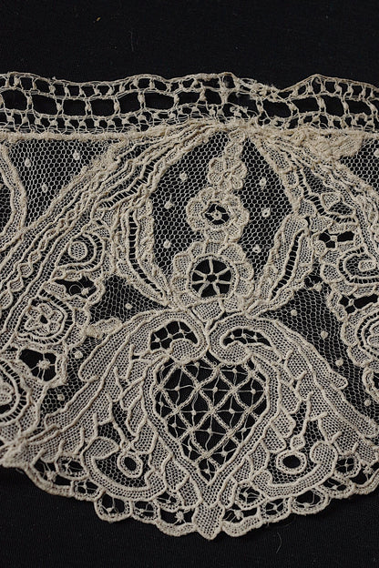 アンティークレースブリュクセル/dentelle ancienne/antique lace .FR a l'epoque