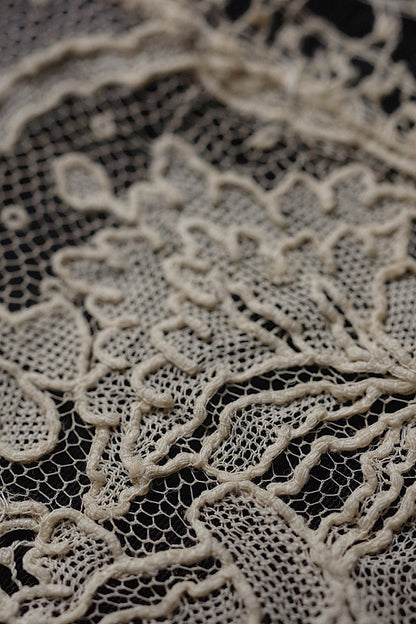アンティークレースブリュクセル/dentelle ancienne/antique lace .FR a l'epoque