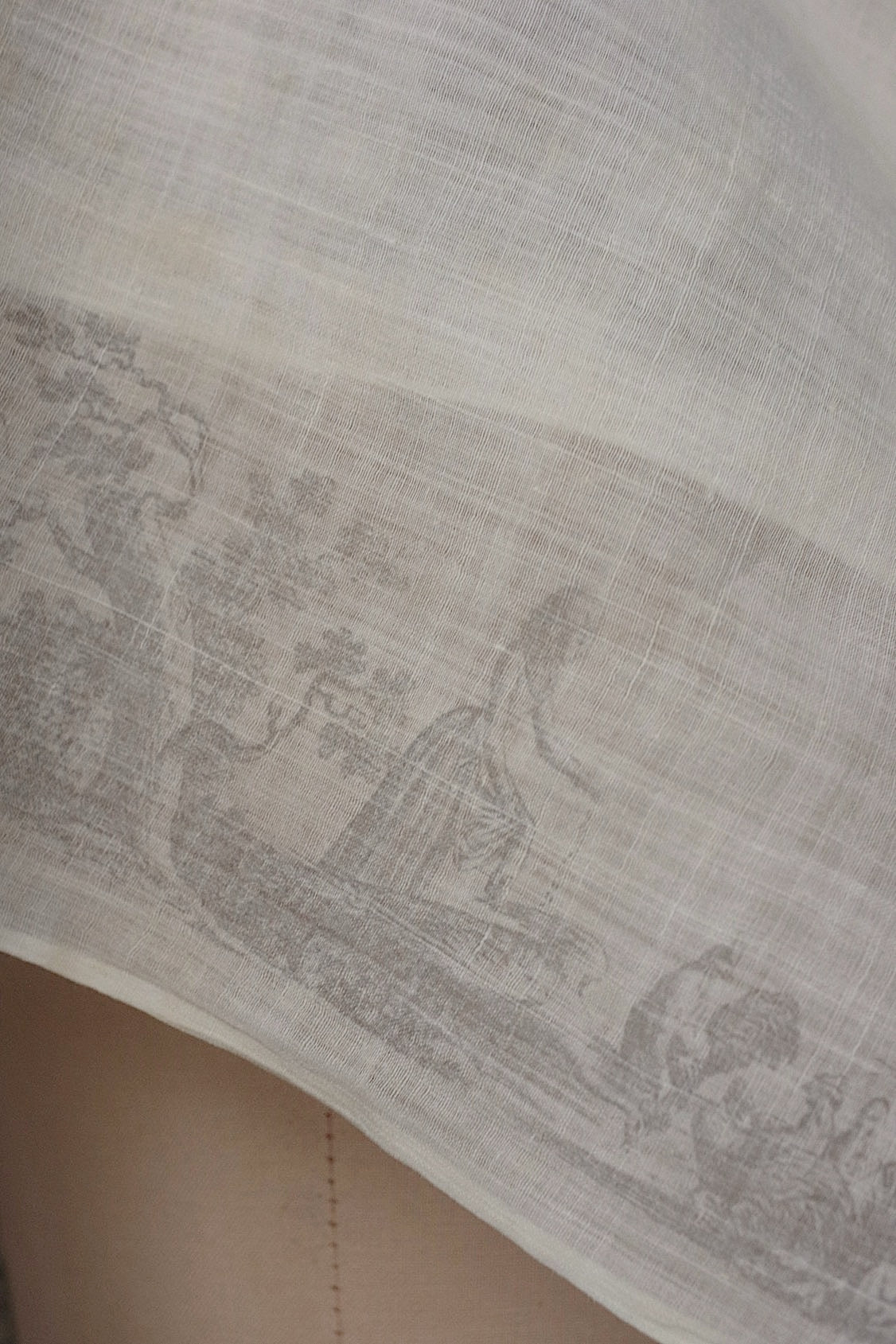 アンティークスカーフ/fichu ancien .FR a l'epoque