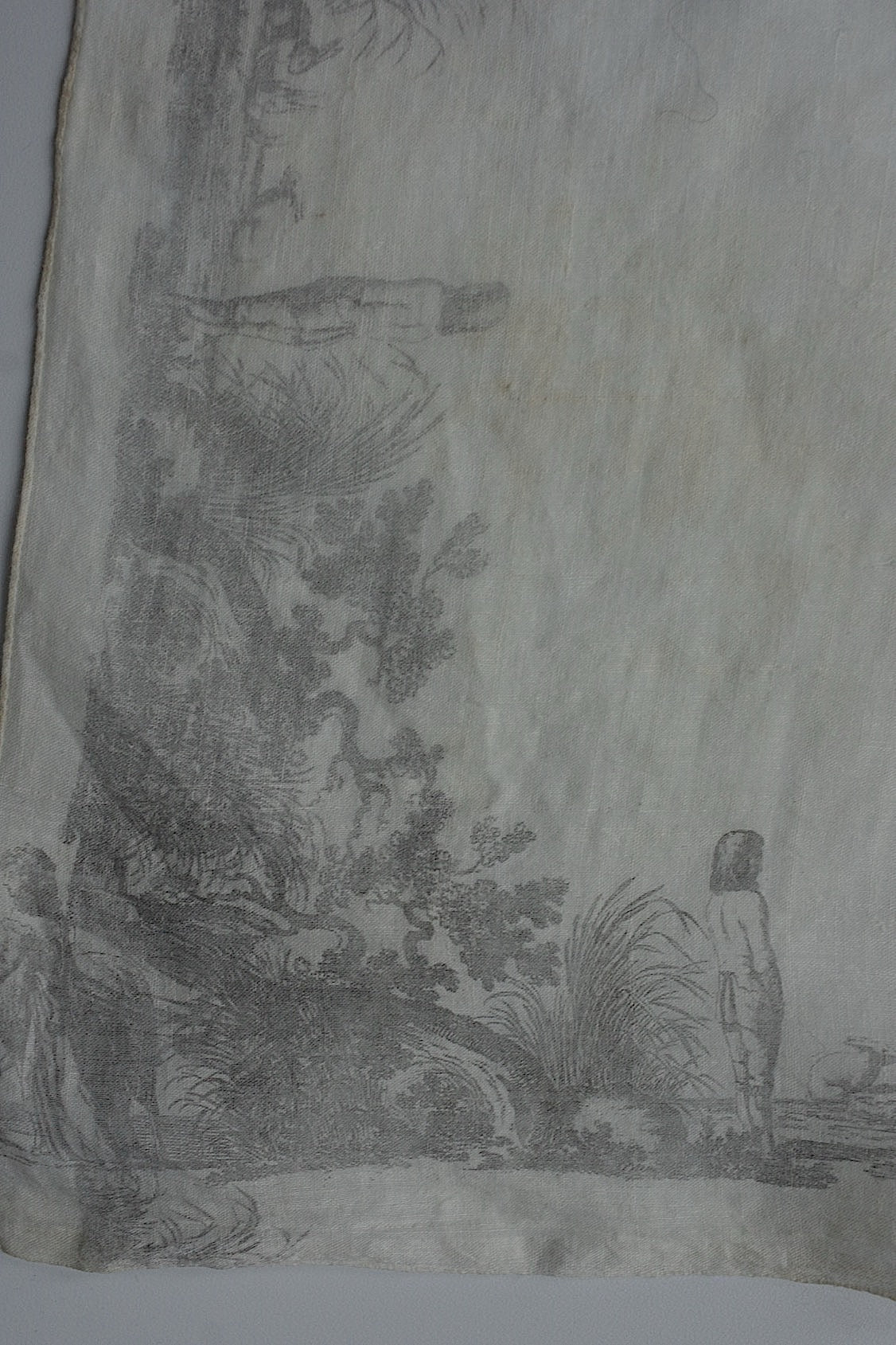 アンティークスカーフ/fichu ancien .FR a l'epoque