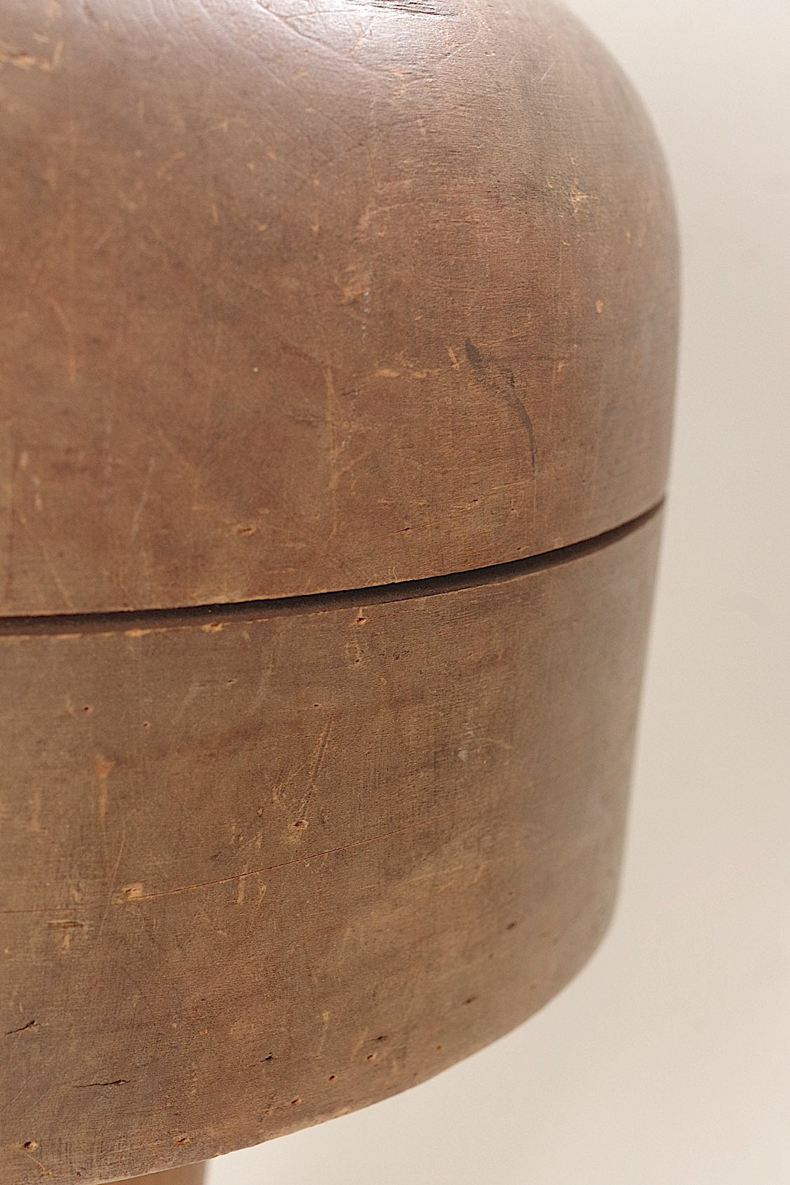 アンティーク帽子型/moule à chapeau en bois/antique .FR a l'epoque