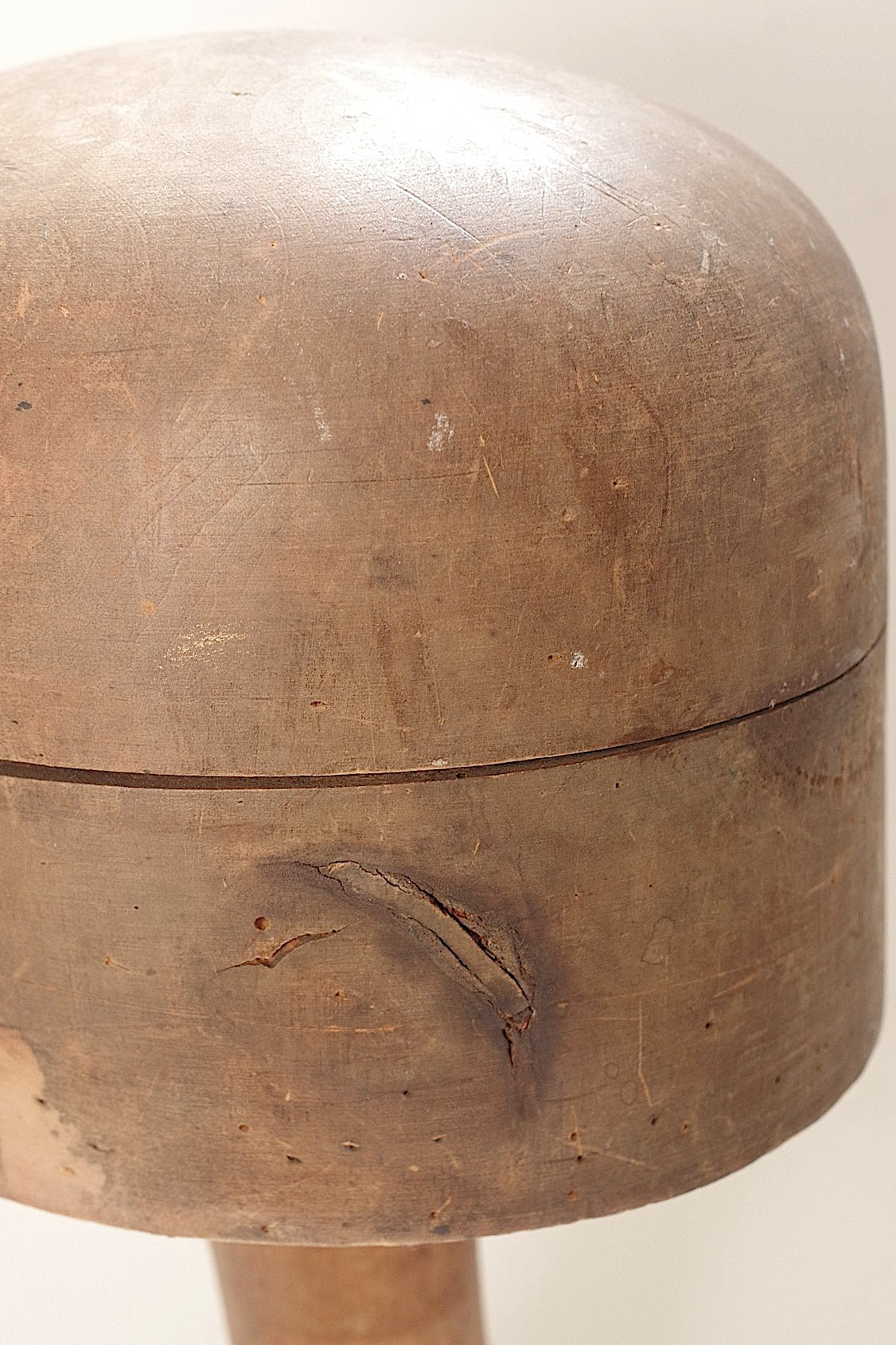 アンティーク帽子型/moule à chapeau en bois/antique .FR a l'epoque