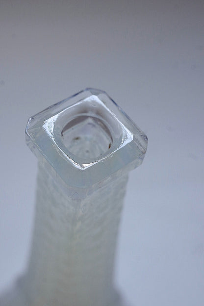 アンティークエッフェル塔/flacon opalescent,/antique .FR a l'epoque