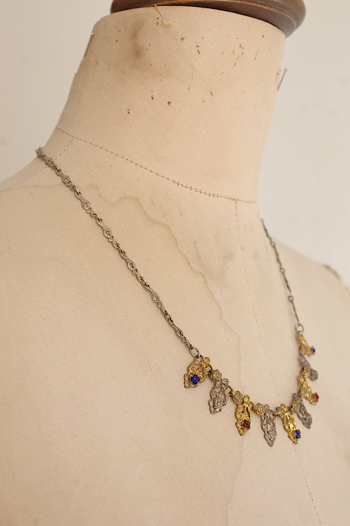 アンティークネックレス/collier antique .FR a l'epoque