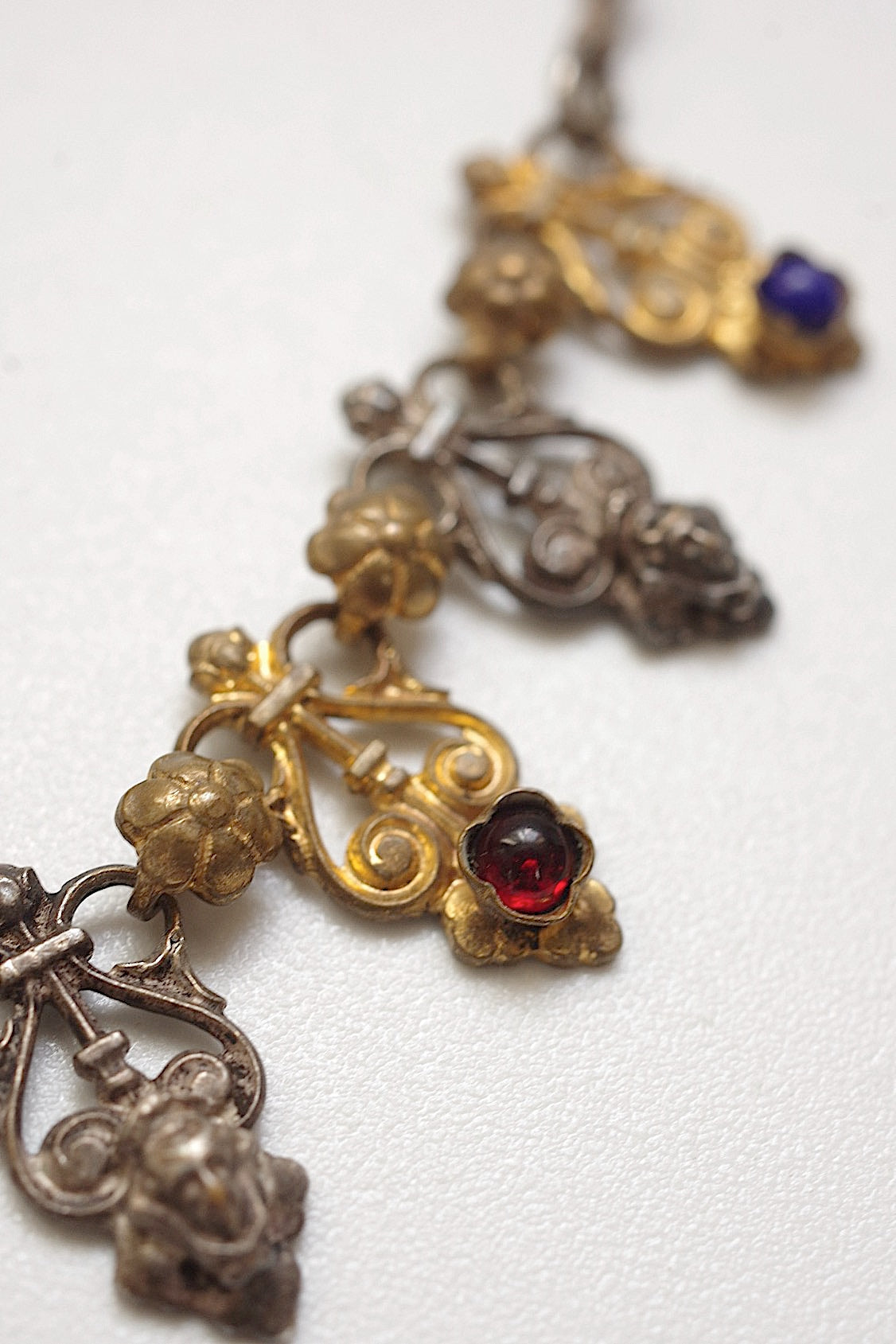 アンティークネックレス/collier antique .FR a l'epoque