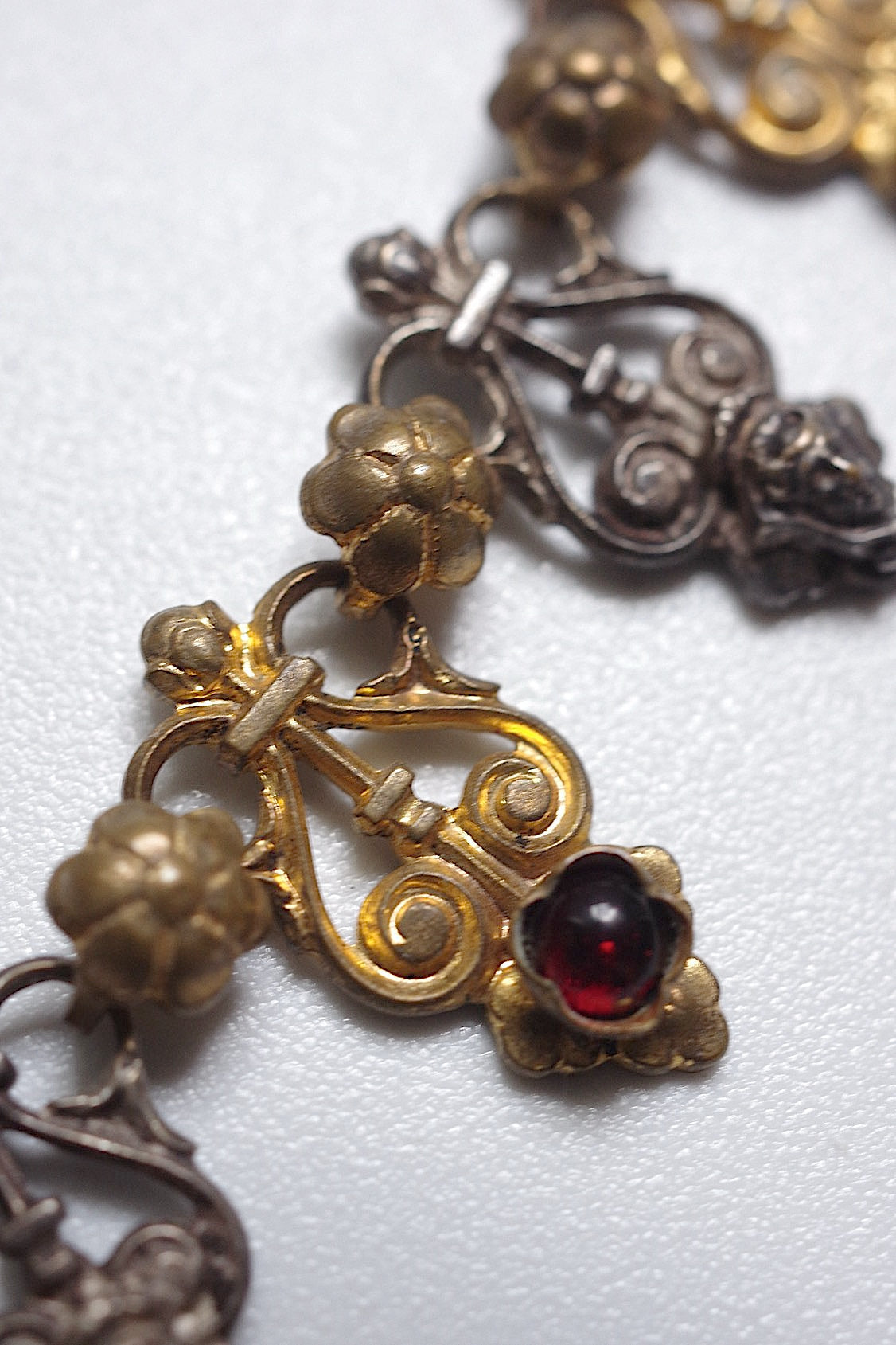 アンティークネックレス/collier antique .FR a l'epoque