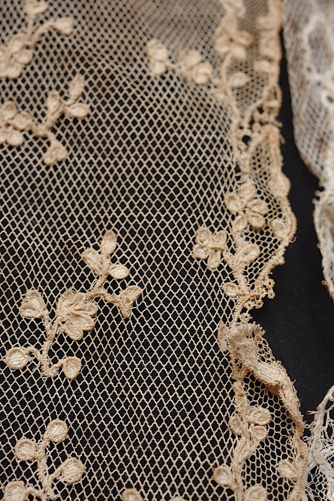 アンティークレース dentelle antique lace ラペット素材用