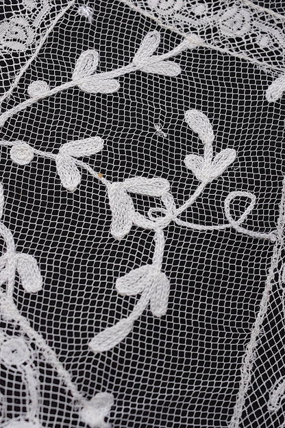 Antique lace dentelle antique lace embroidered cloth