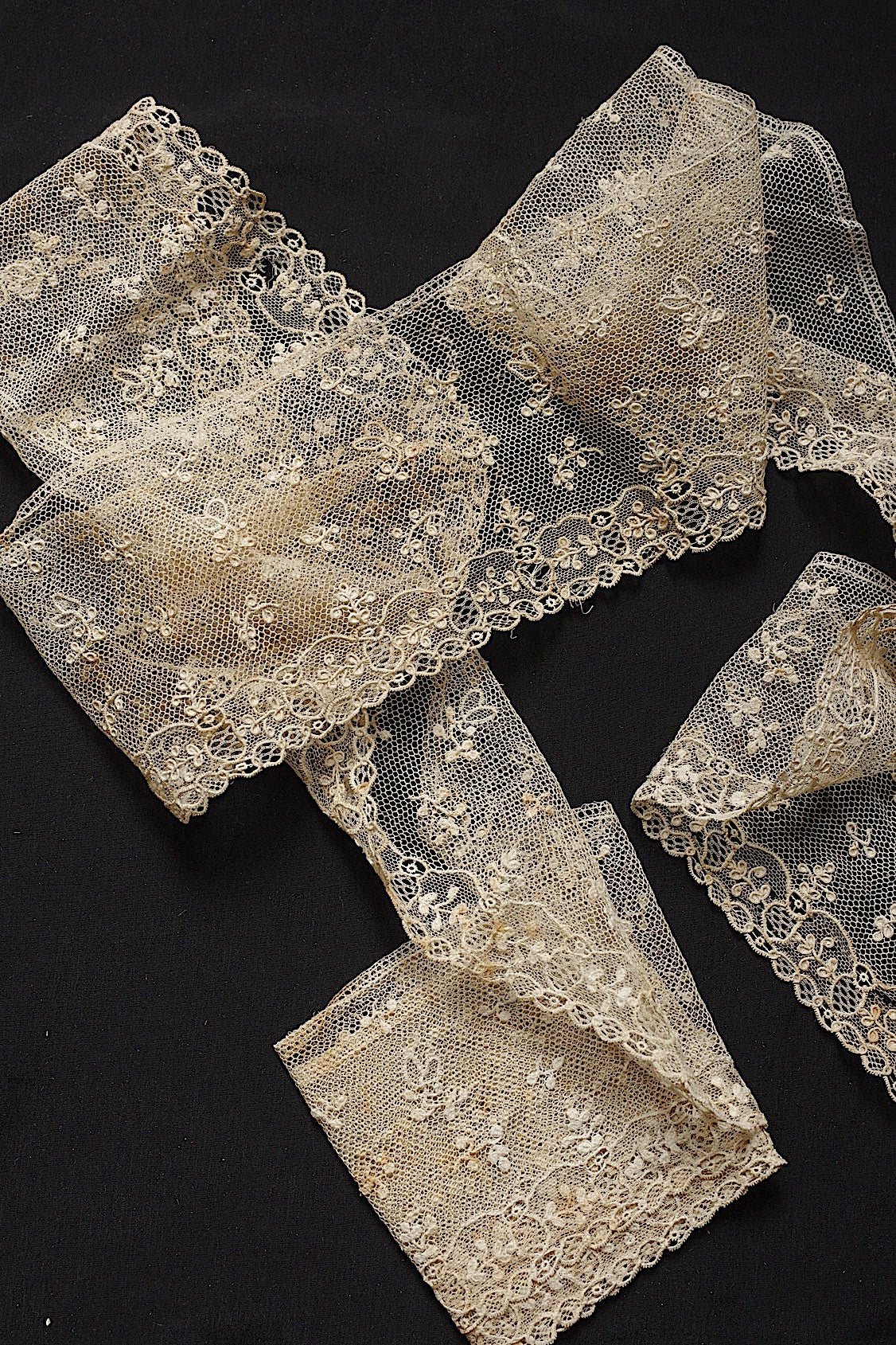 アンティークレース dentelle antique lace アランソン235cm