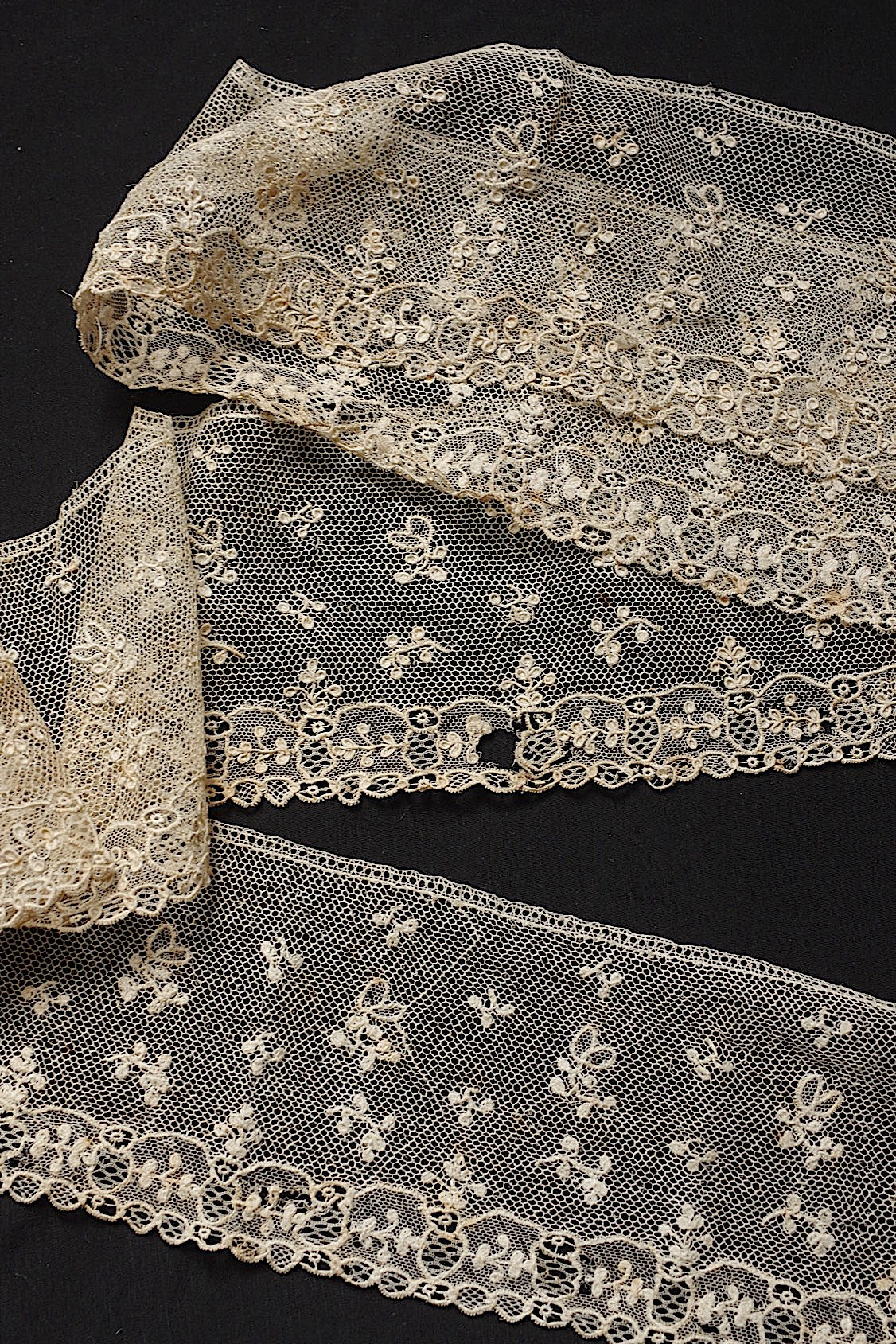 アンティークレース dentelle antique lace アランソン235cm