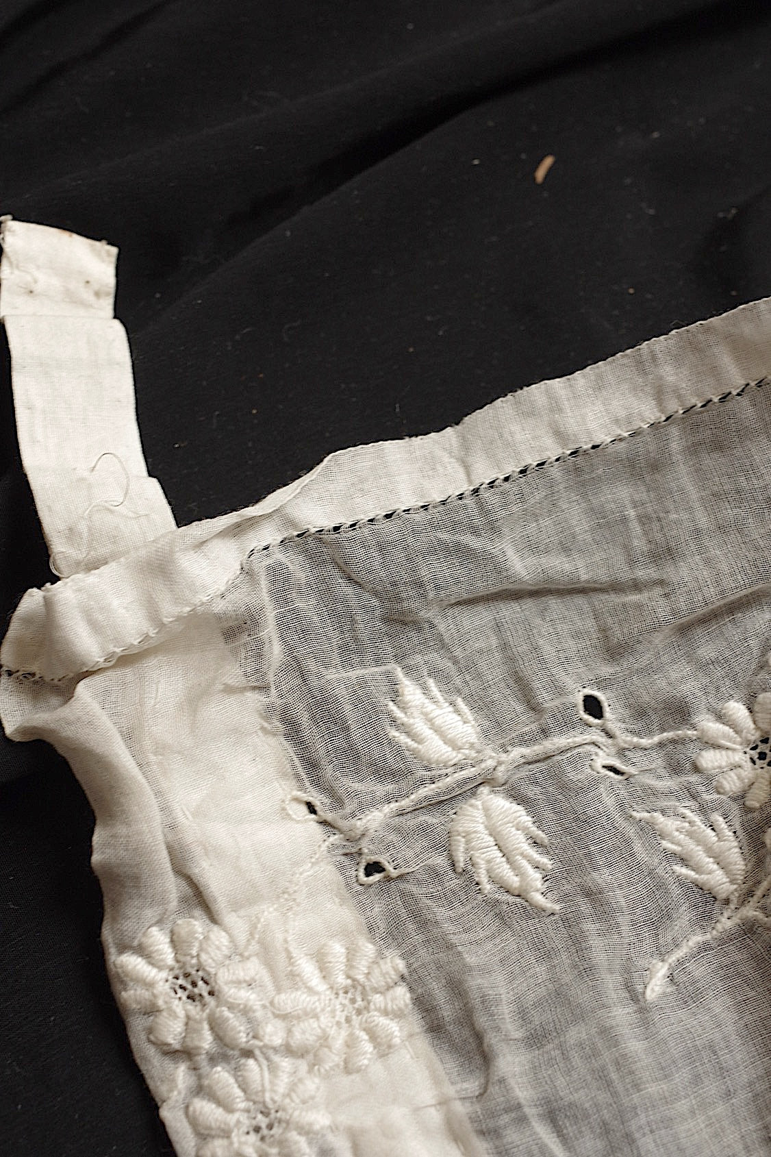 Antique lace dentelle antique lace embroidery scraps