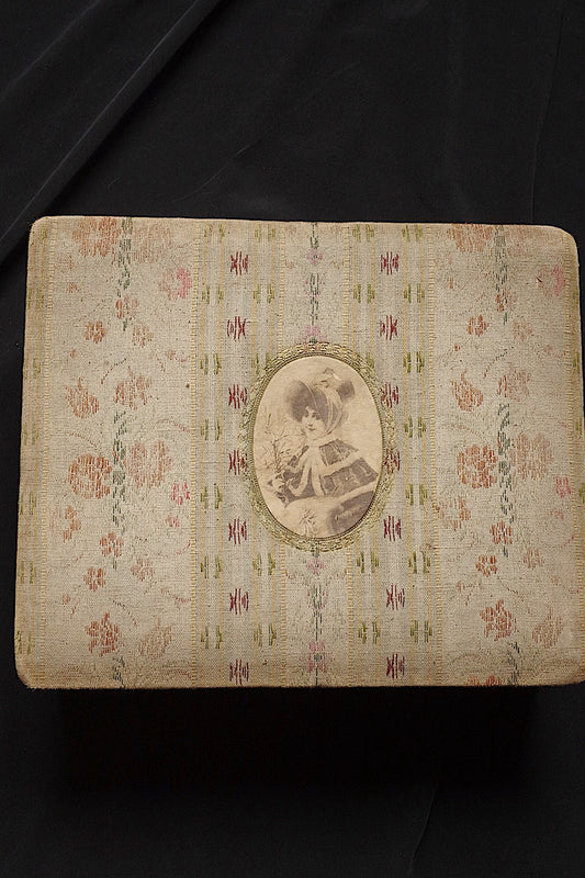 Antique Lace Dentelle Antique Lace Boxed 16 Types