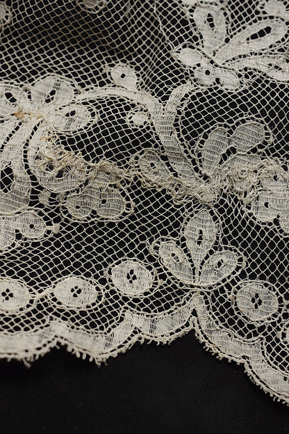 Antique lace dentelle antique lace 320cm