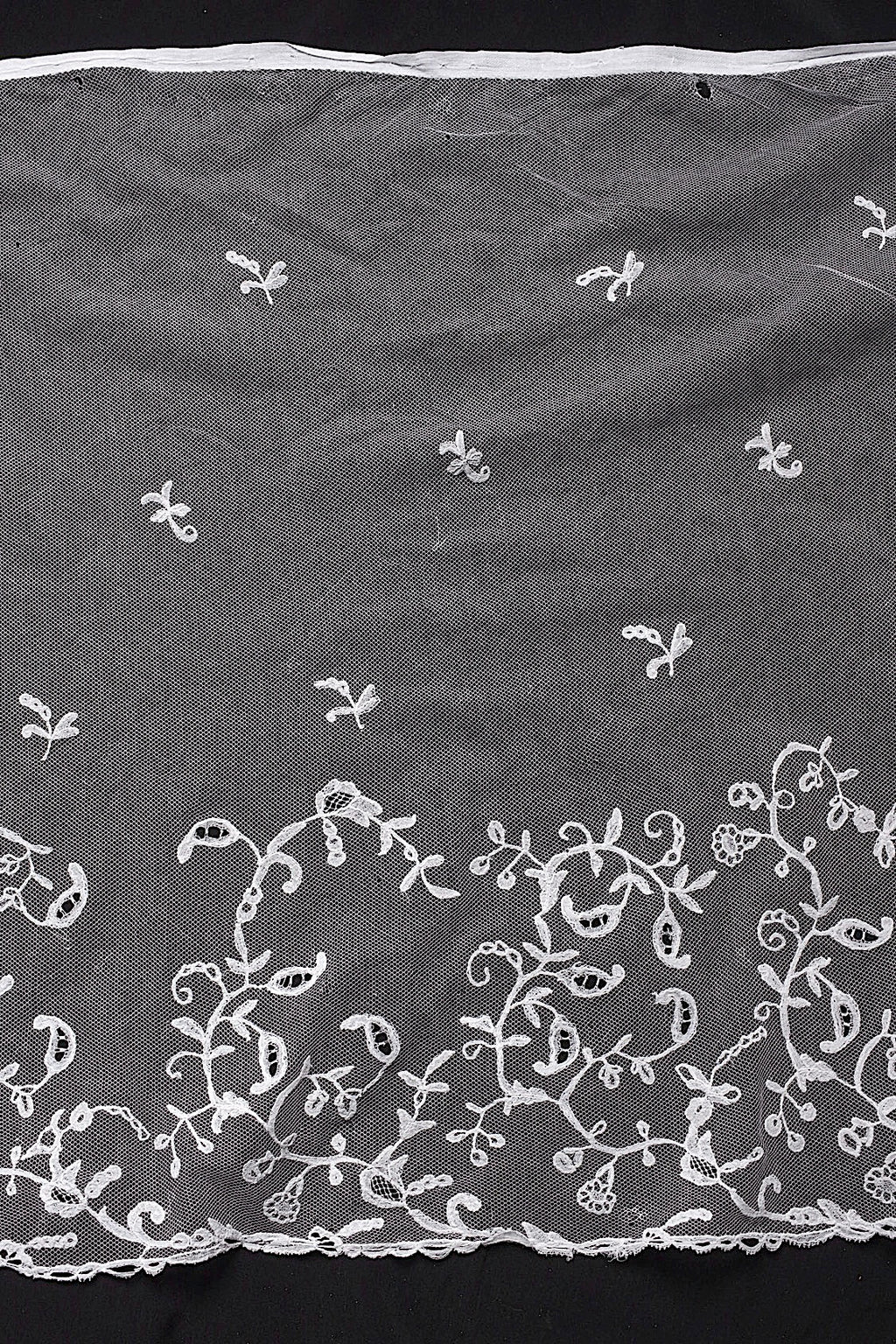 アンティークレース dentelle antique lace 130cm